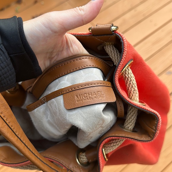 MICHAEL Michael Kors Large Marina Gathered Tote - Picture 14 of 16